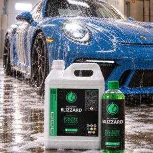 IGL Ecoclean Blizzard snow foam beside a foamed-up blue Porsche in the shop